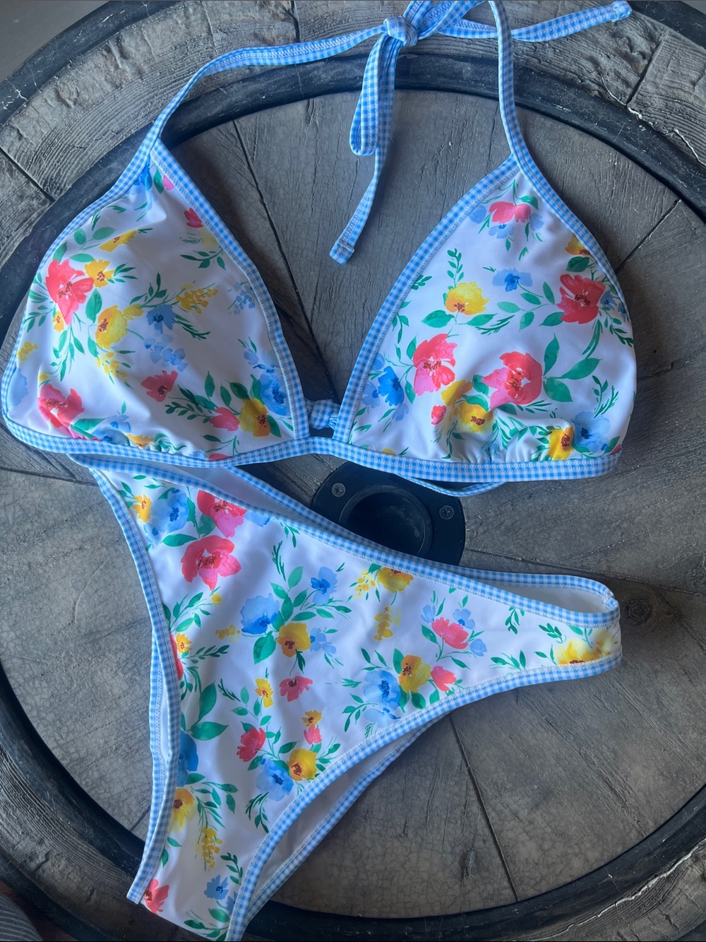 Wild Fable  White Floral Bikini with Blue Trim. XL/Med B37